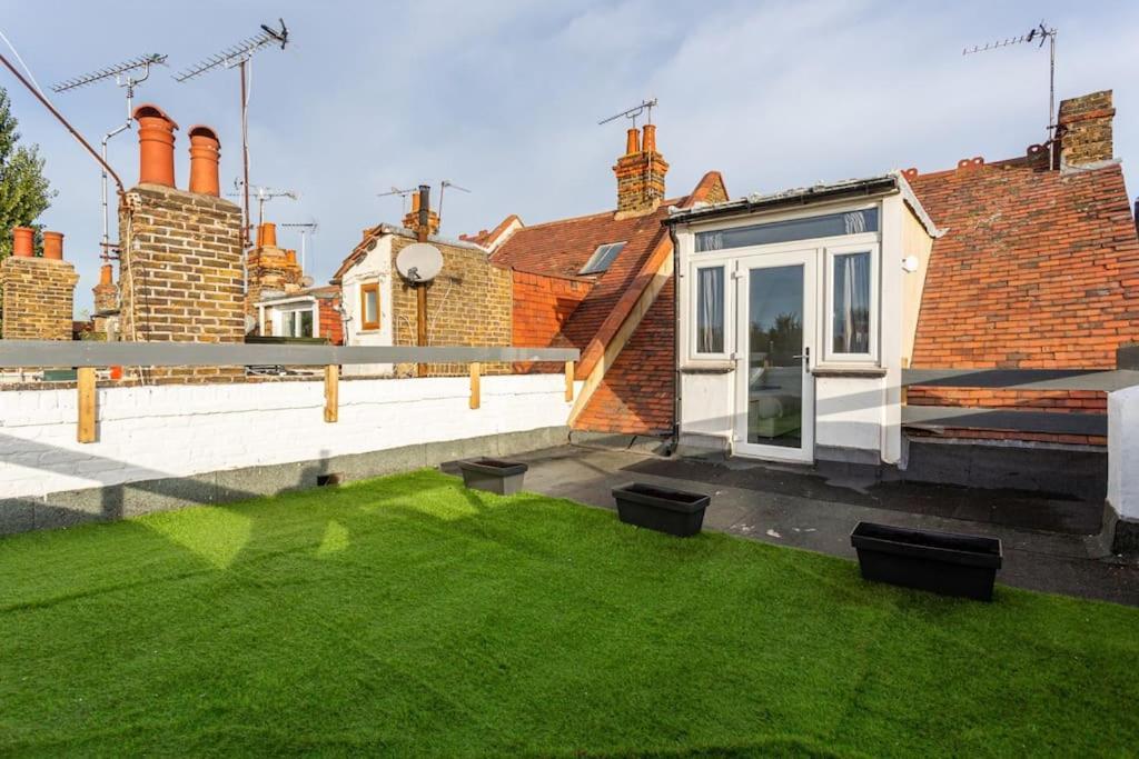 2 Bed Apartment Near The Beach Southend-on-Sea Exteriör bild