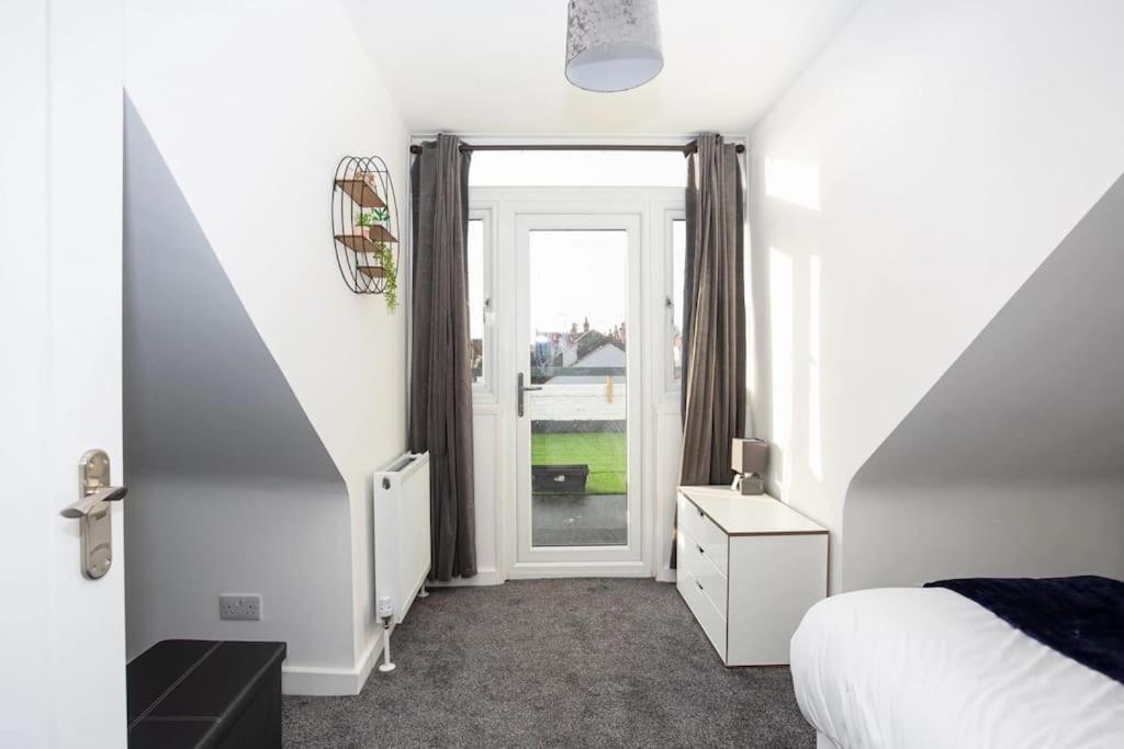 2 Bed Apartment Near The Beach Southend-on-Sea Exteriör bild