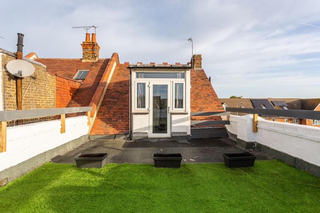 2 Bed Apartment Near The Beach Southend-on-Sea Exteriör bild