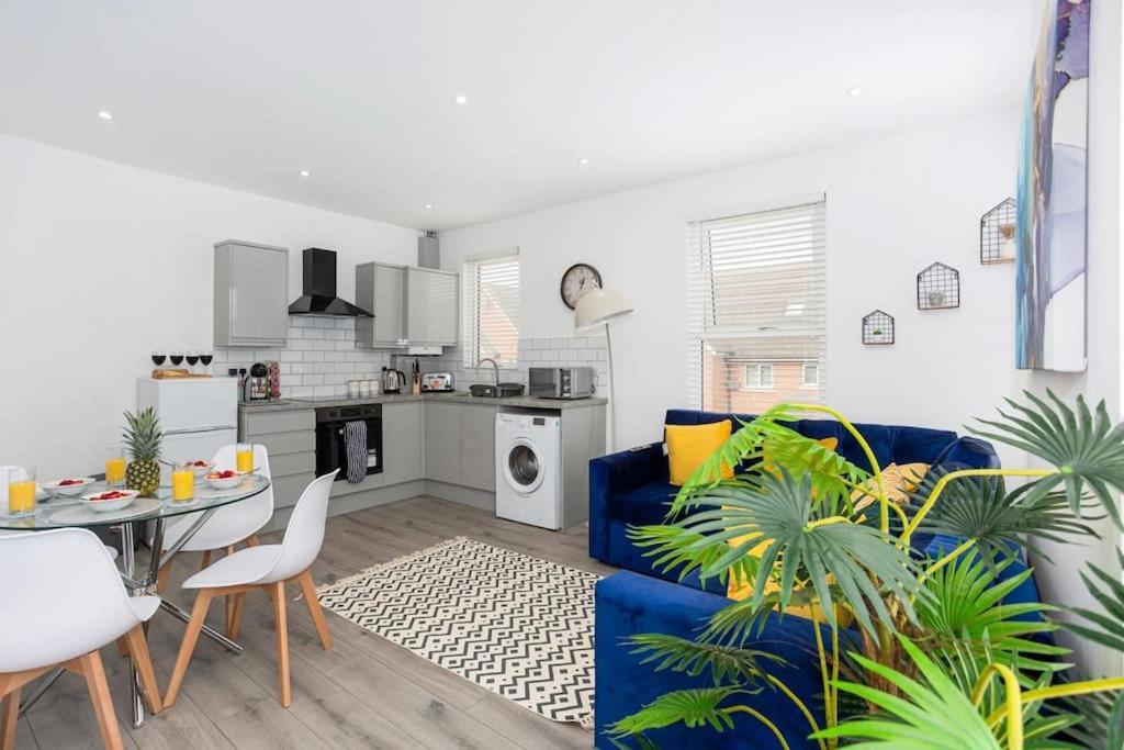 2 Bed Apartment Near The Beach Southend-on-Sea Exteriör bild